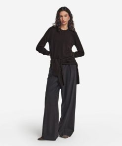 Taralawrence.shop85b0b7c160 1