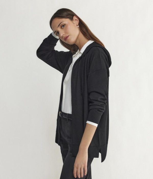 Taralawrence.shop87db4db687 1