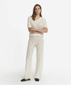 Taralawrence.shop8955562dfc 1