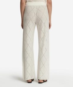 Taralawrence.shop8955562dfc 3