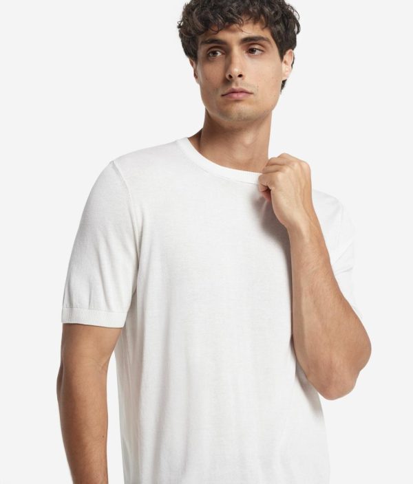 Taralawrence.shop8972faf8a4 4