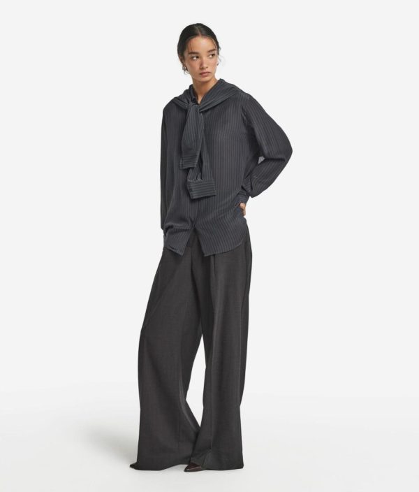 Taralawrence.shop89b612d510 1