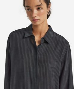 Taralawrence.shop89b612d510 4