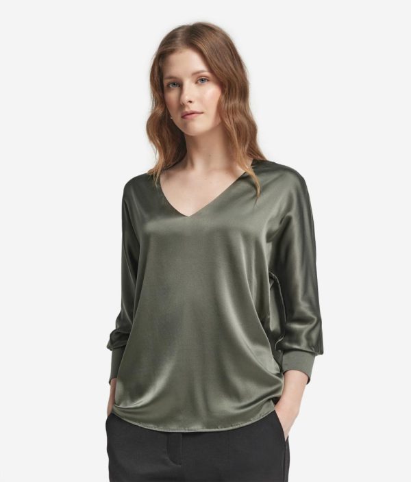 Taralawrence.shop8a98f15f9d 2