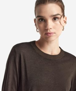 Taralawrence.shop8acf982e79 4