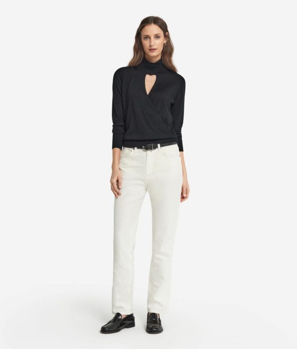 Taralawrence.shop8e01cb1f8e 1