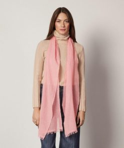 Taralawrence.shop8ebf81cc3d 2