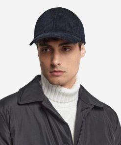 Taralawrence.shop8f362e53a2 2