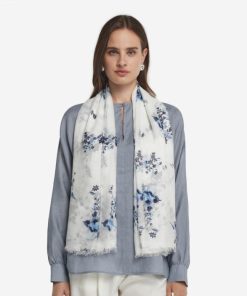 Taralawrence.shop9045bc94a4 2