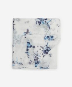 Taralawrence.shop9045bc94a4 4