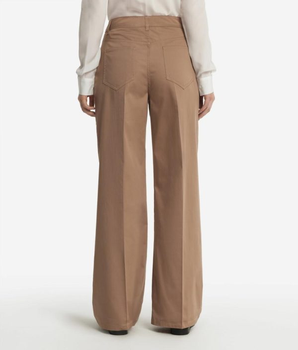 Taralawrence.shop9225b5b45b 3