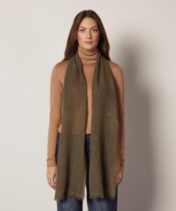 Taralawrence.shop949e6a6102 2