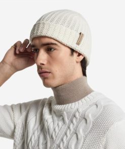 Taralawrence.shop94fa81faed 1