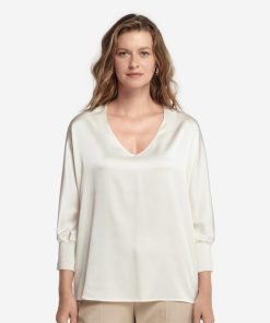 Taralawrence.shop97800da5fe 2