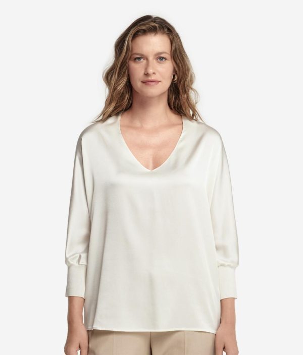 Taralawrence.shop97800da5fe 2