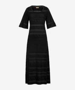 Taralawrence.shop99d4ff0205 5