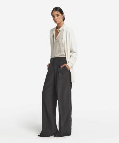 Taralawrence.shop9a05116f29 1