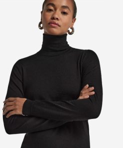 Taralawrence.shop9a501482aa 4