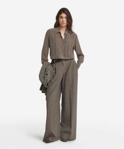 Taralawrence.shop9b1cfffe61 1