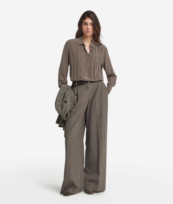 Taralawrence.shop9b1cfffe61 1