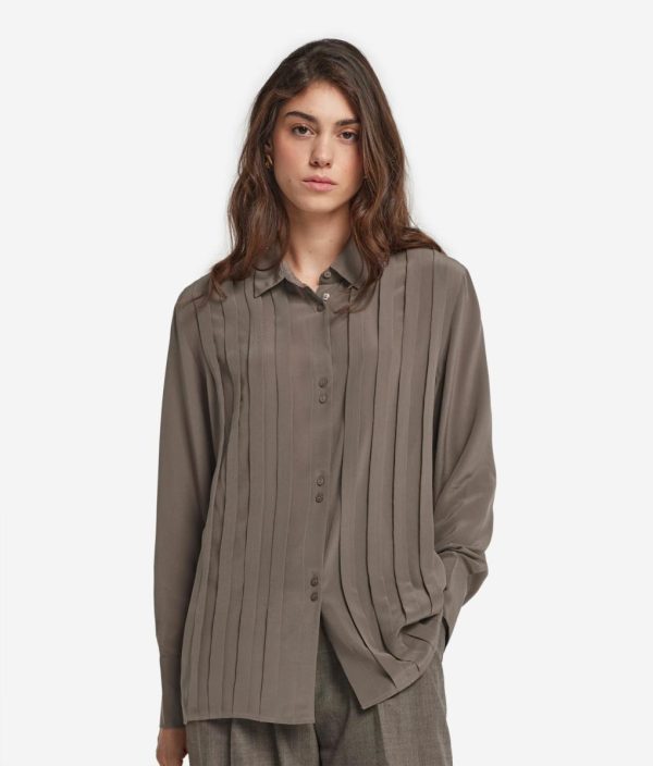 Taralawrence.shop9b1cfffe61 2