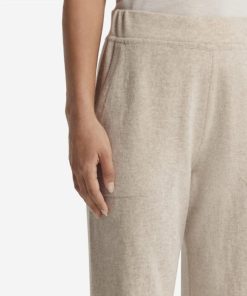 Taralawrence.shop9c7c666ffc 4