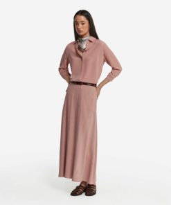 Taralawrence.shop9cc084a408 1