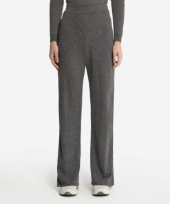 Taralawrence.shop9d3a5079e6 2