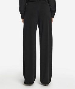 Taralawrence.shop9f82e73dd0 3