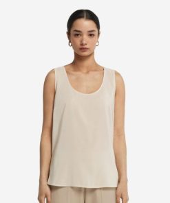 Taralawrence.shopa020e34ff1 2