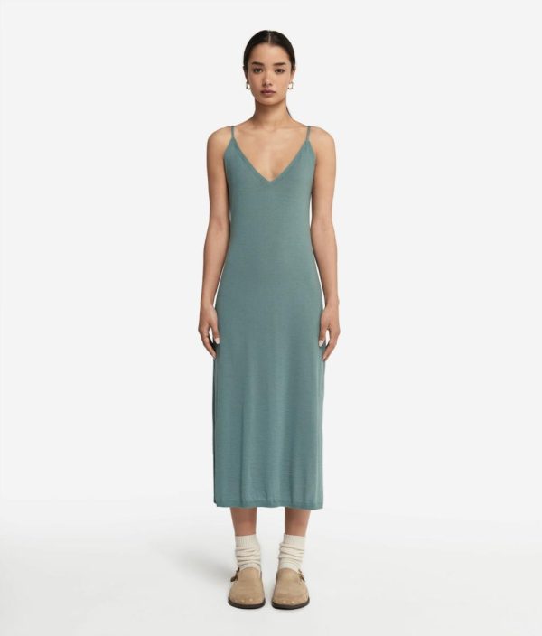 Taralawrence.shopa0c52783cf 2