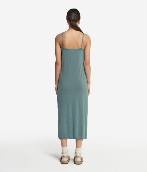 Taralawrence.shopa0c52783cf 3