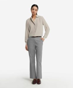 Taralawrence.shopa57858bc60 1