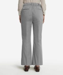 Taralawrence.shopa57858bc60 3