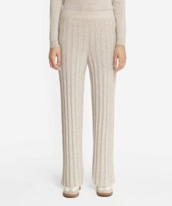 Taralawrence.shopaa246e7c80 2