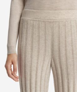 Taralawrence.shopaa246e7c80 4