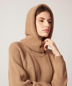 Taralawrence.shopab2f0a1425 1