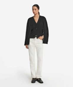 Taralawrence.shopabb49445de 1