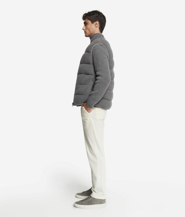 Taralawrence.shopad3325dd4c 1