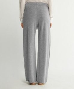 Taralawrence.shopae07054063 3