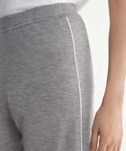 Taralawrence.shopae07054063 4