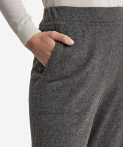 Taralawrence.shopb1504053c9 4