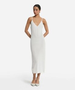 Taralawrence.shopb1a1a8b8a1 2