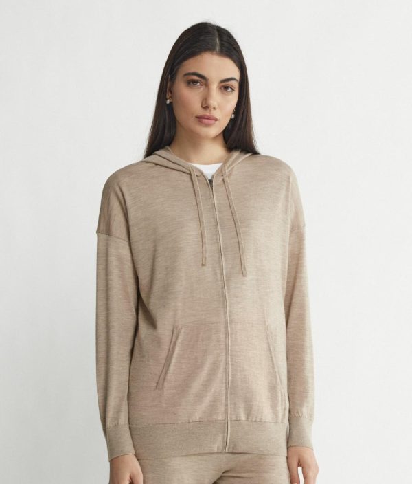 Taralawrence.shopb2b276d7c3 2