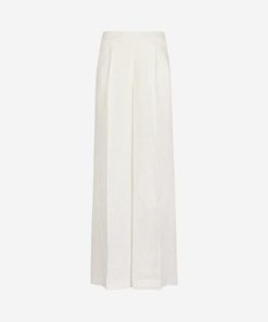 Taralawrence.shopb5b901e42c 5