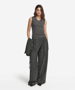 Taralawrence.shopb613bdaa39 1