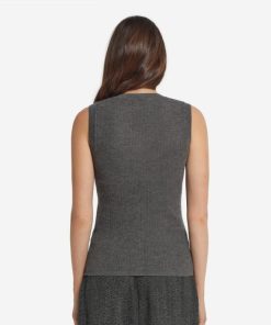 Taralawrence.shopb613bdaa39 3