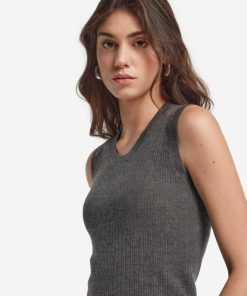 Taralawrence.shopb613bdaa39 4