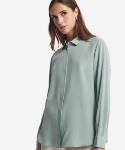 Taralawrence.shopb6b0d0236f 4