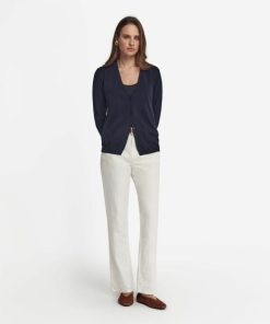 Taralawrence.shopb81ed7844d 1